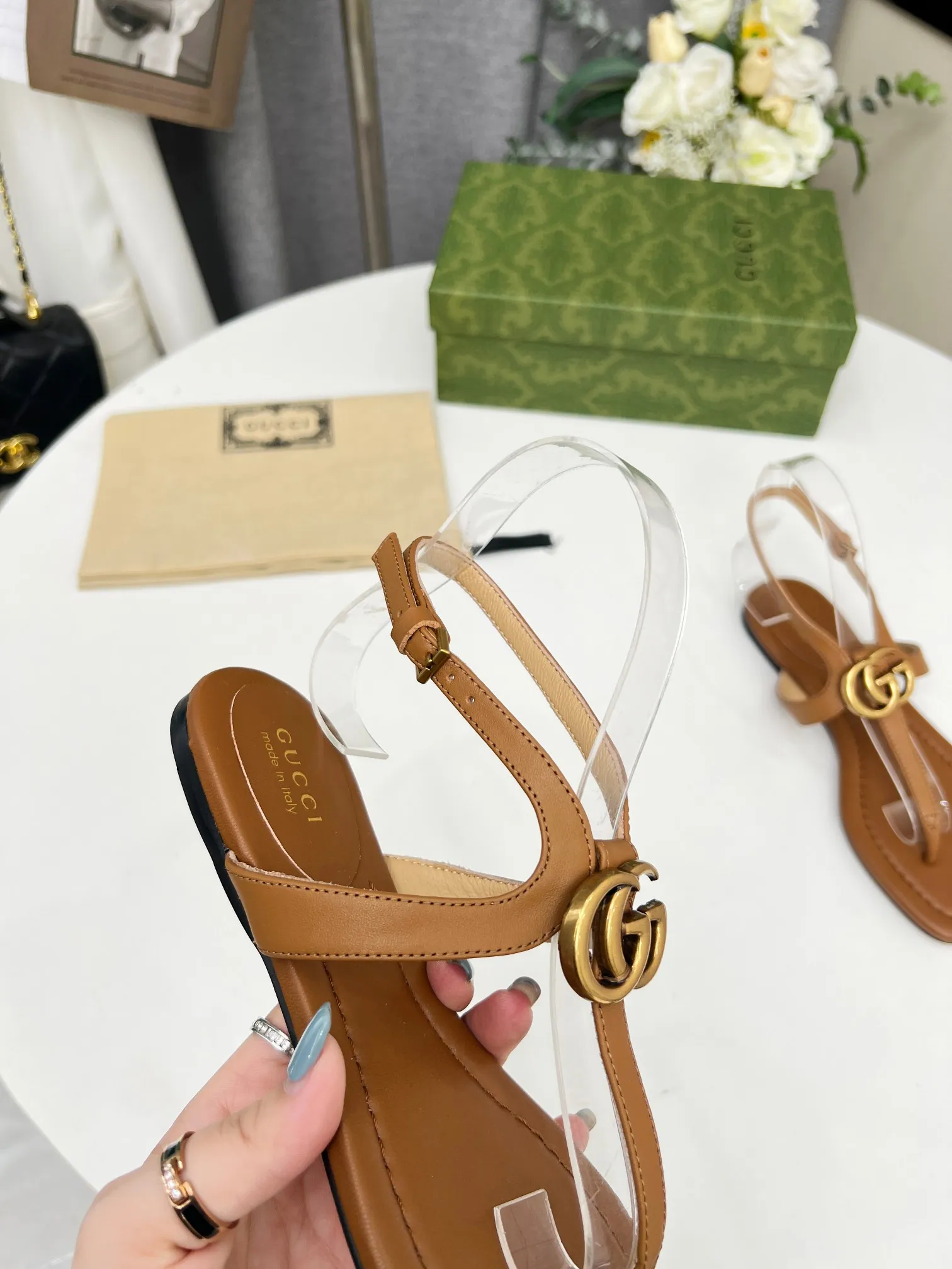 👟👟Ex-factory price P360👟👟 Women's shoe factory GUCCI official latest model, 5 colors optional, counter 1:1, code number: 35-43, (genuine leather base plus 30)